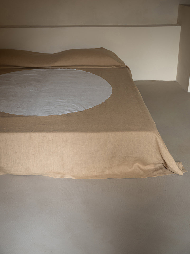 Astra Linen Bed Throw Medium | Sand & Salt
