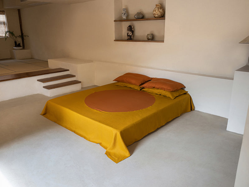 Astra Linen Bed Throw Medium | Curry & Paprika