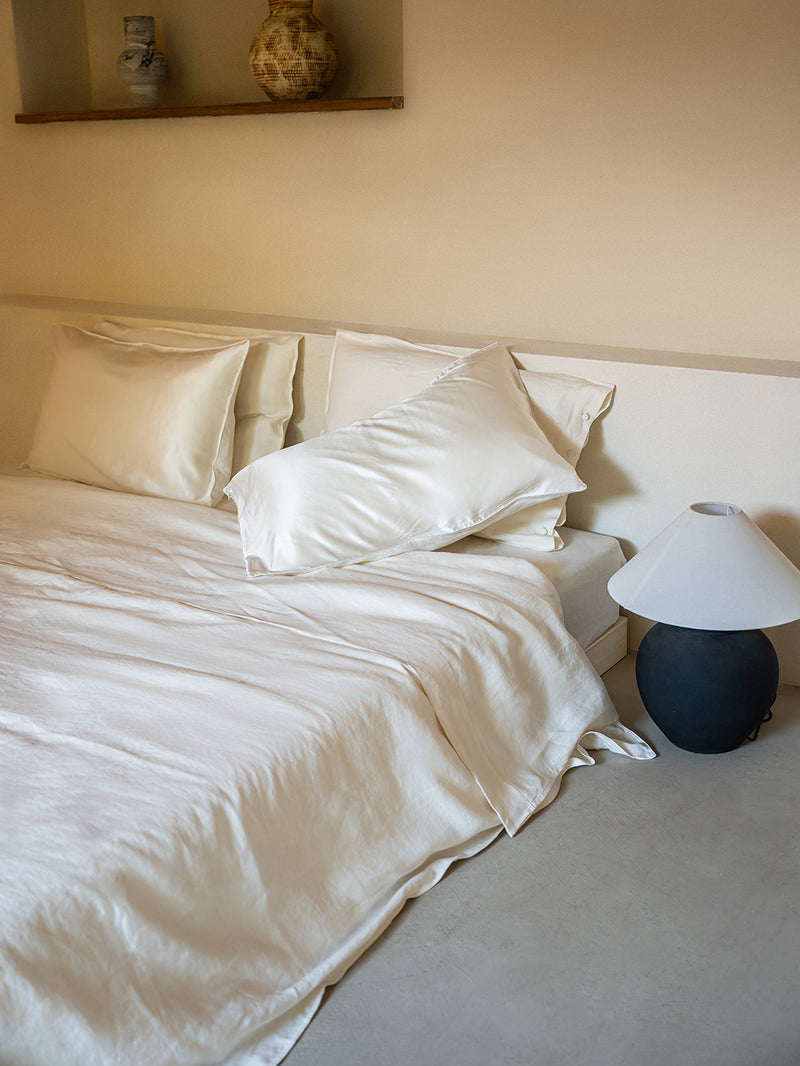 Silk Hemp Flip Pillowcase + Eye Mask Set | White